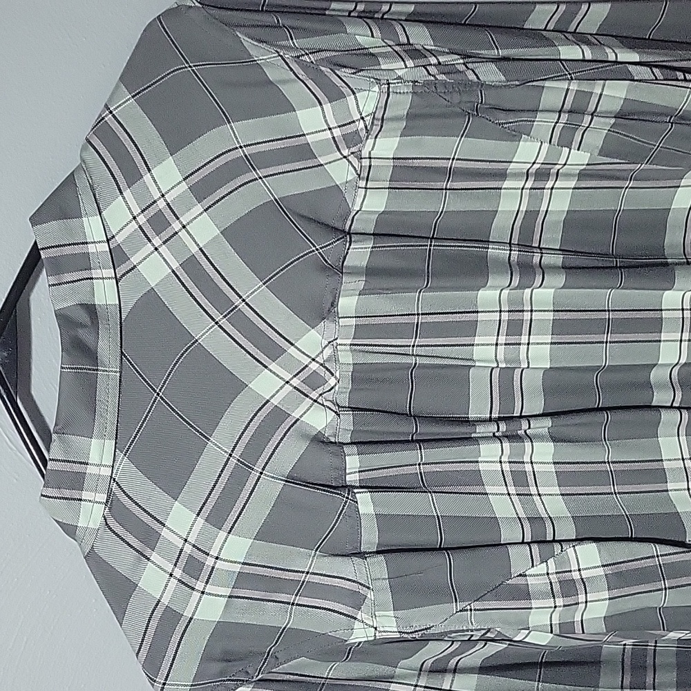 Plaid button up - Picture 5 of 6